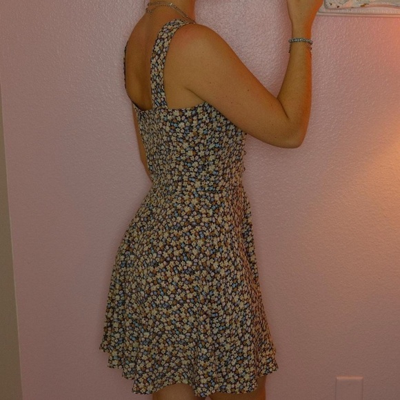 Rampage Black and White Floral Mini Dress - Picture 4 of 8